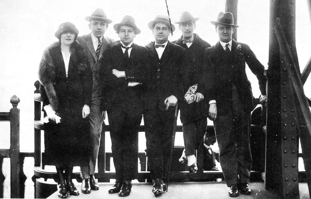 e-s-erik-satie-poglavlja-ispreturana-u-svakom-pogl-51.jpg